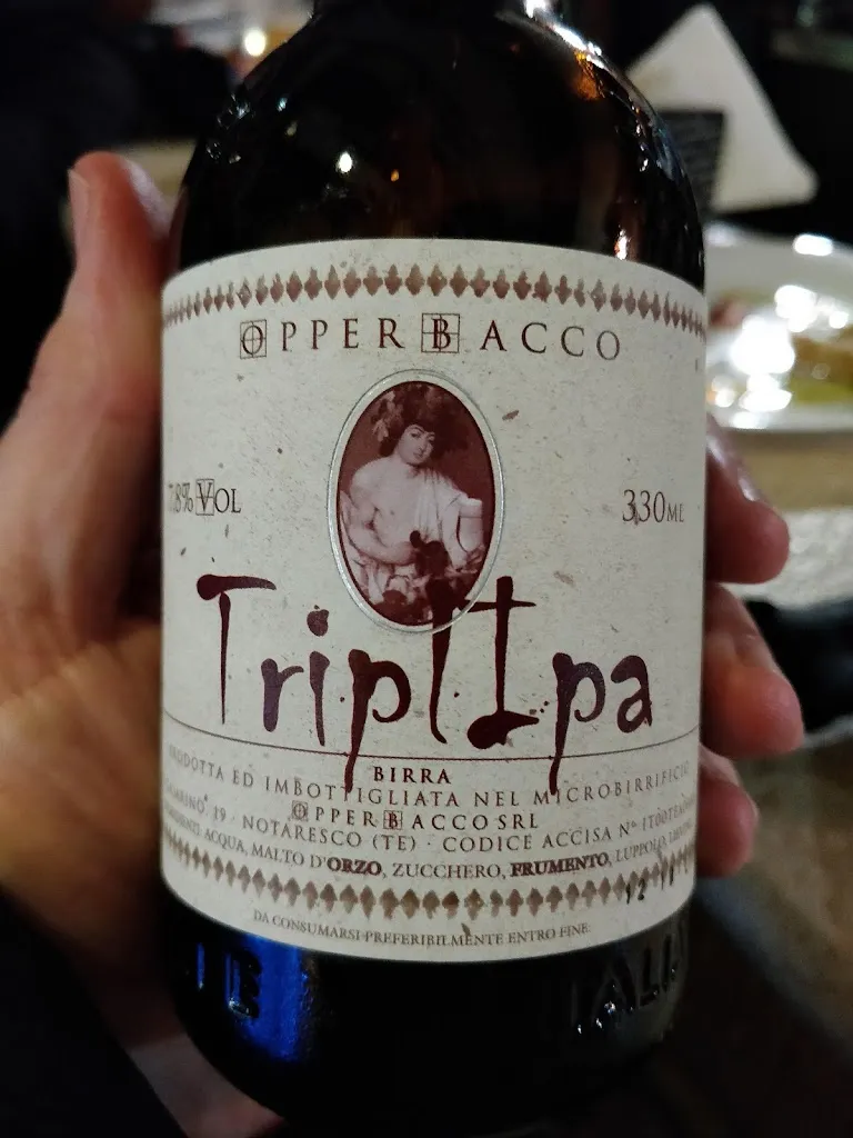 Russell Griggs_Alex Saloon Birreria Artigianale, Gin e Toniche_Castel di Sangro_review