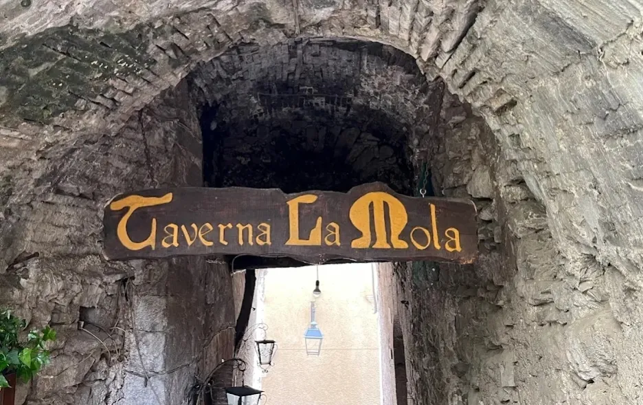 Taverna La Mola_Stroncone_slider_image_3