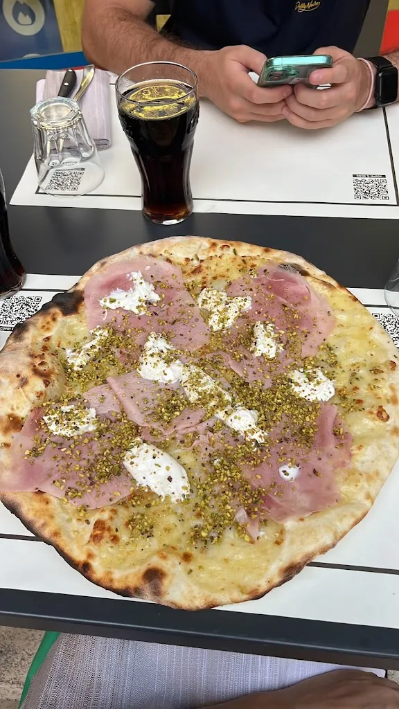 Greta Ostinelli_Al Consorzio_Trestina_recensione