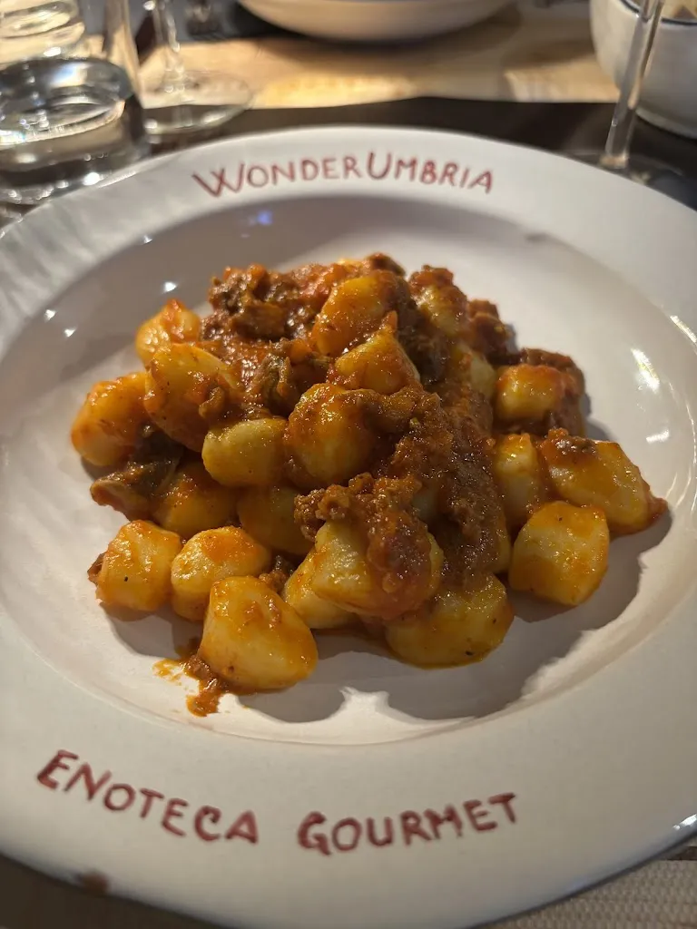 WonderUmbria Enoteca Gourmet_Torgiano_slider_image_3