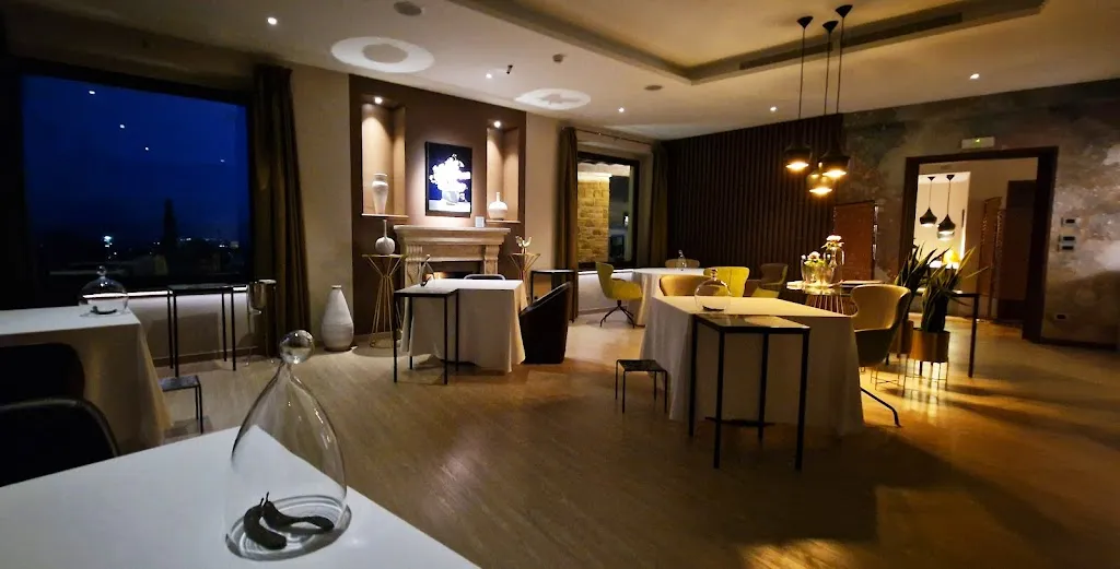 ELEMENTI FINE DINING restaurant in Torgiano