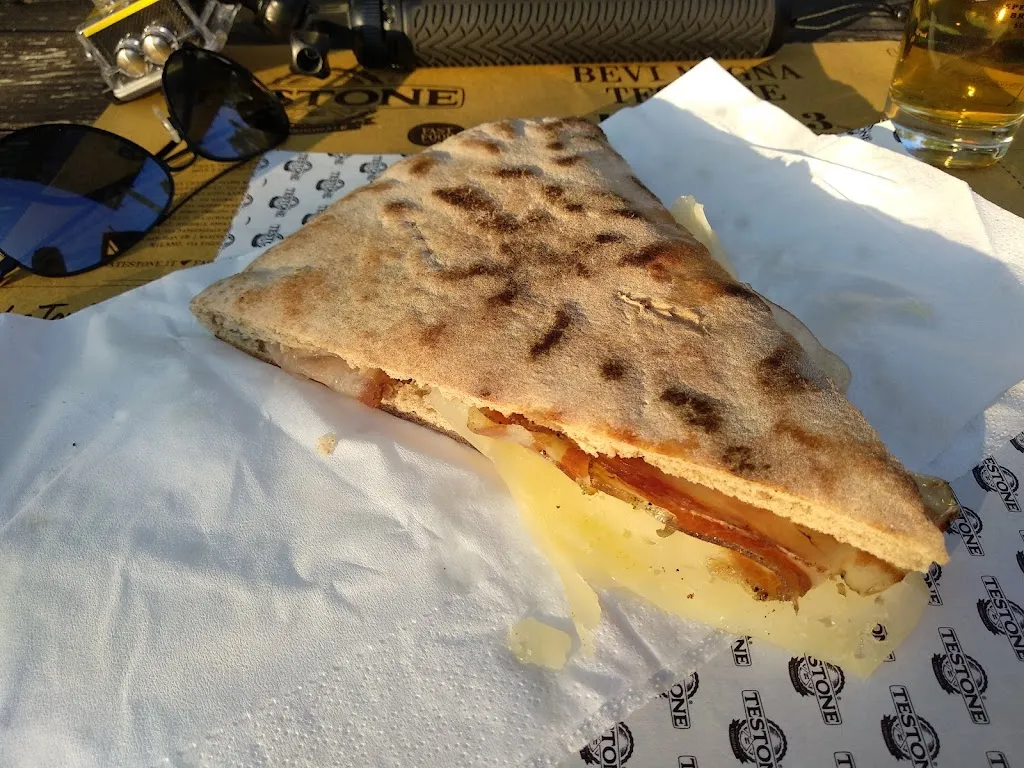 Tomáš Smolík_Il Testone - Ponte San Giovanni_Torgiano_review