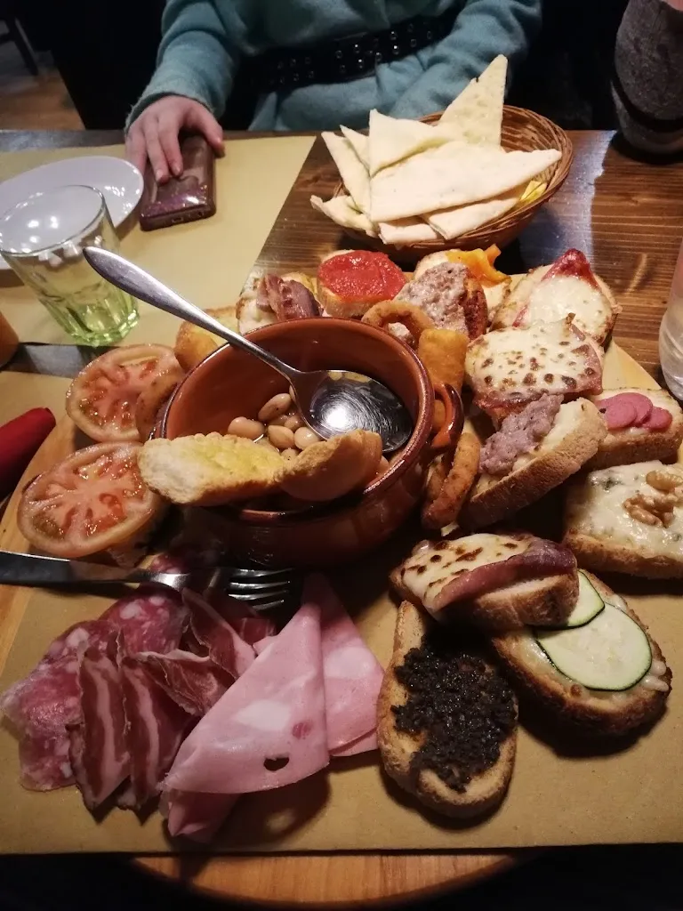 Menu_Golden Saloon_Umbertide_image_4