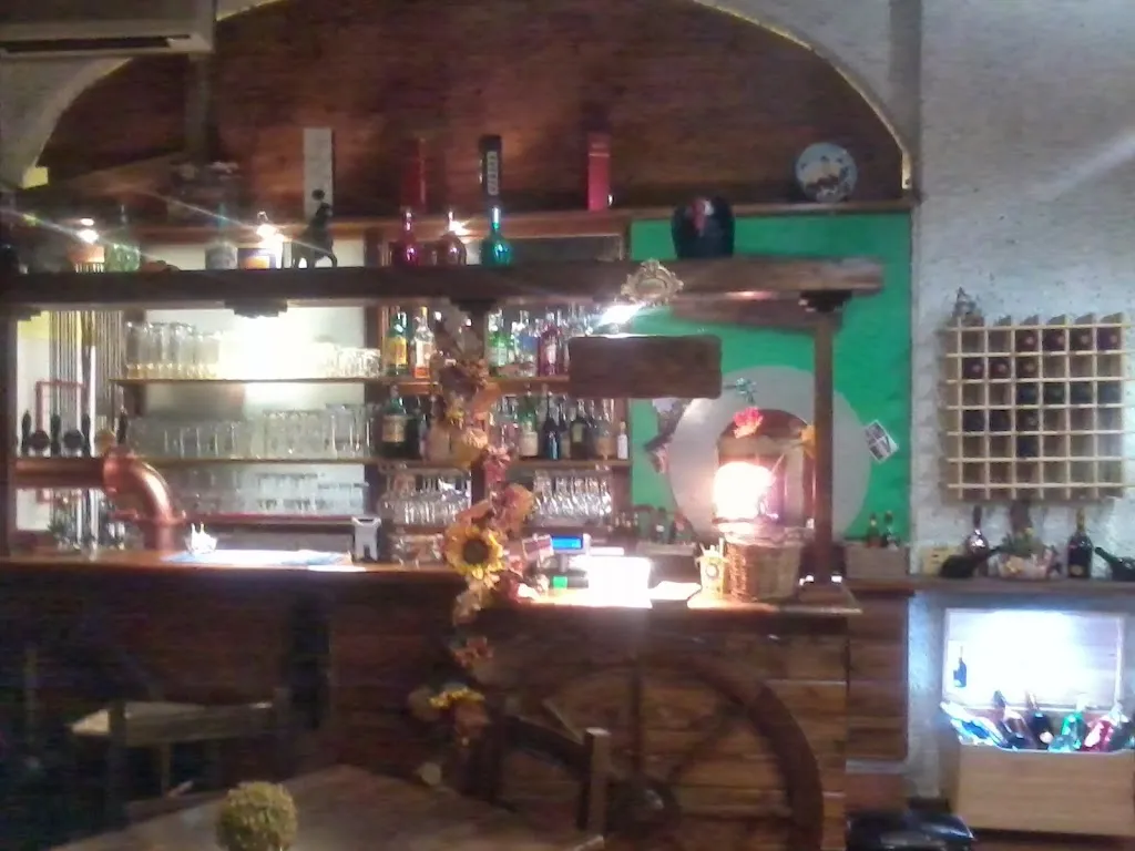 Golden Saloon restaurant in Umbertide