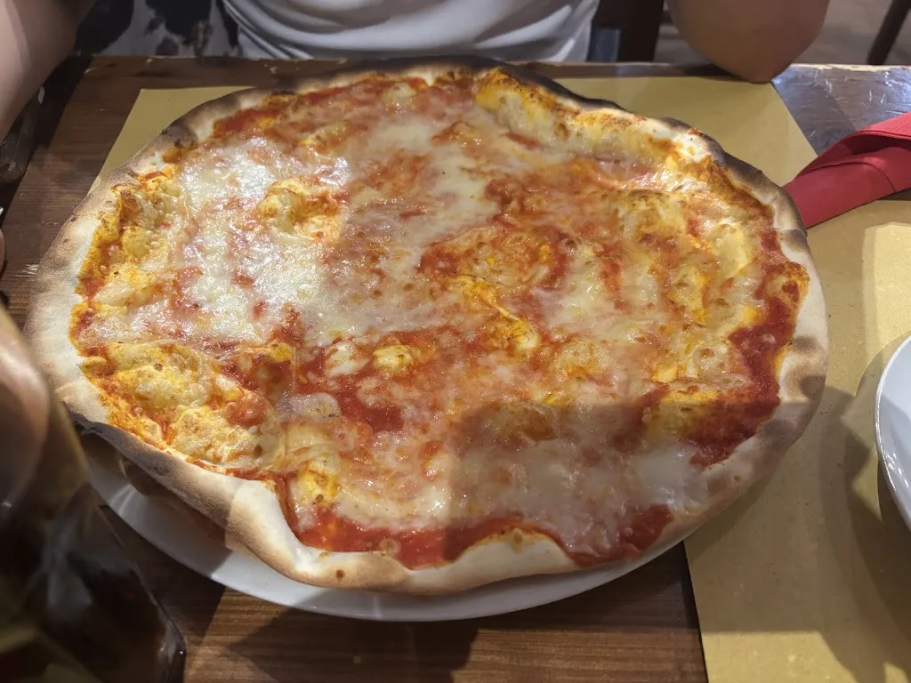 Golden Saloon_Umbertide_slider_image_2