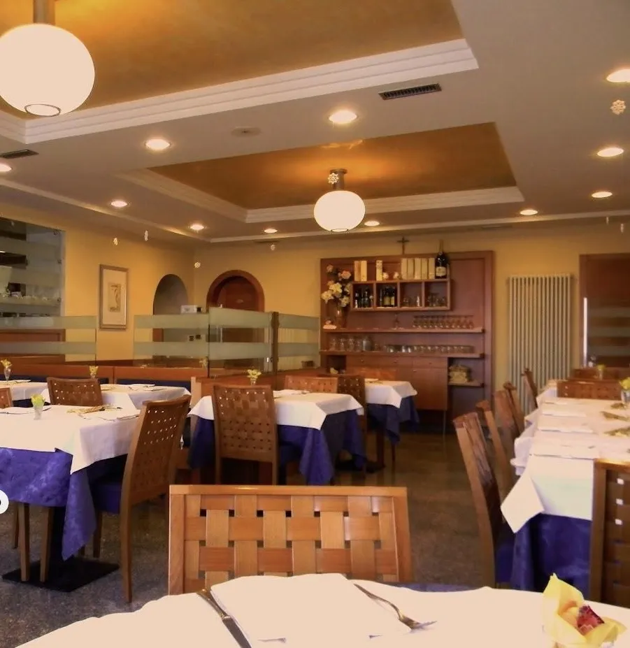 Ristorante Al Corvo_Abbazia Pisani_slider_image_3