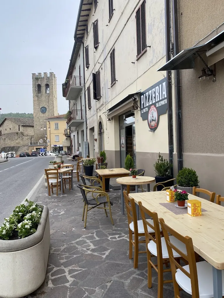 Pizzeria Domn Silvio restaurant in Valfabbrica