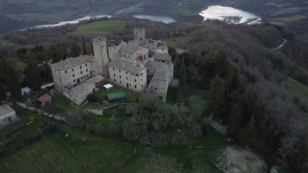 Giomici Castle restaurant in Valfabbrica
