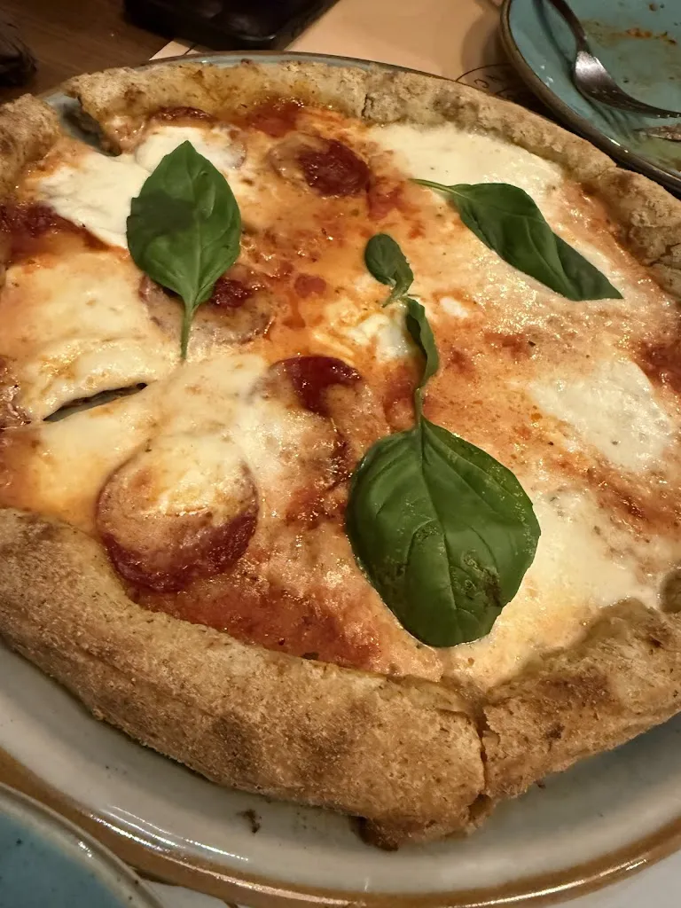 Dalal R_Pizza in Trevi - Fontana di Trevi_Trevi_review