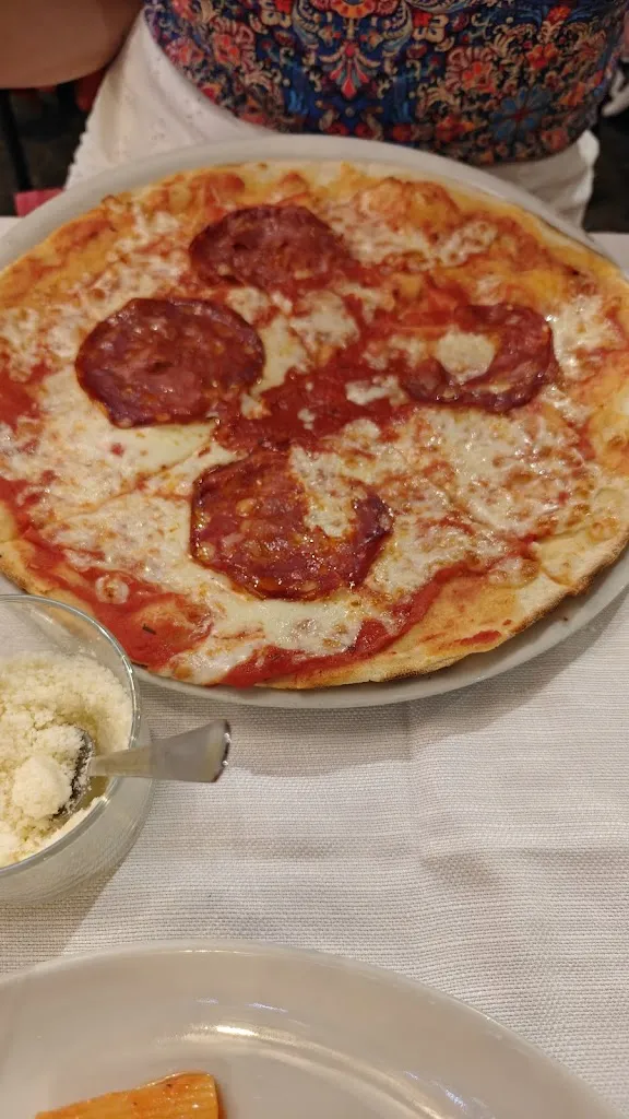 cesaroagaify_Roby in Trevi | Italian Restaurant_Trevi_review