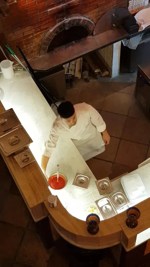 Sacro e Profano Trevi_Trevi_slider_image_2