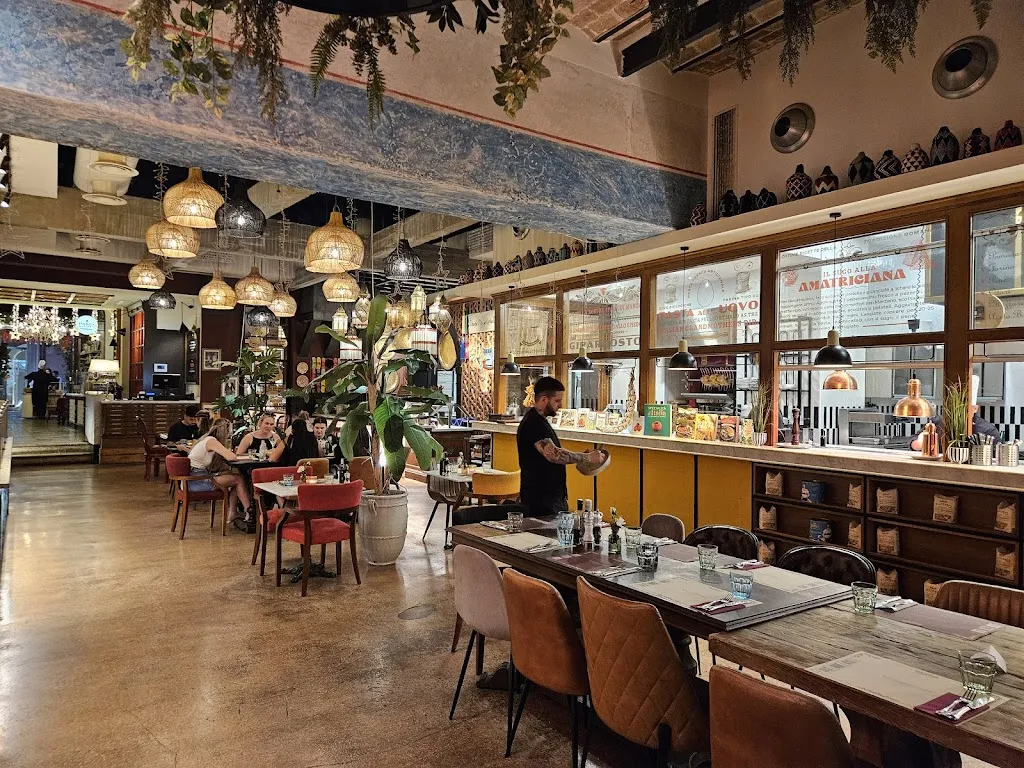 Ryland Talamo_Comodo Mercato Trevi_Trevi_review