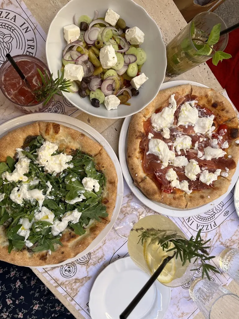 Tatiana Burlacu_Pizza in Trevi - Piazza di Spagna_Trevi_review