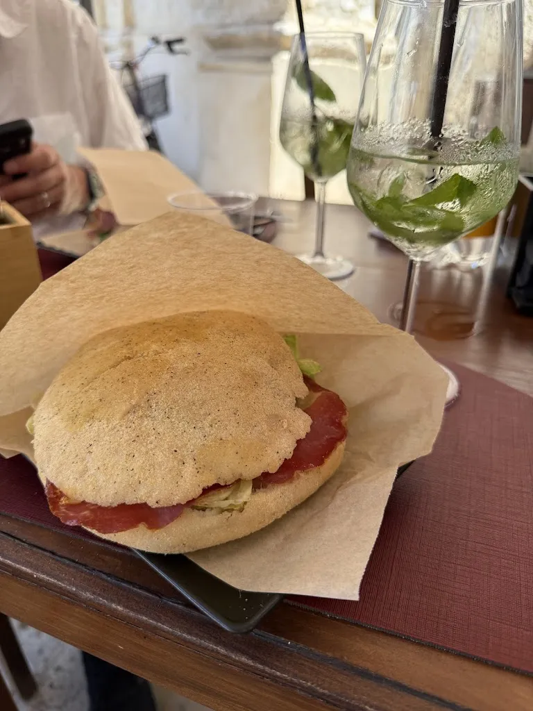 Logan Wreschner_Rendez Vous_Nardò_review