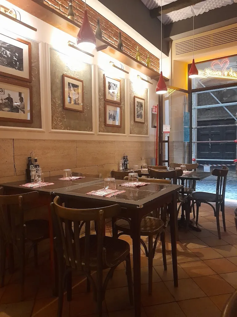 That's Amore Restaurant_Trevi_slider_image_3