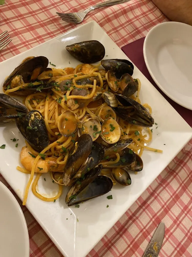 Lil J_Al Caminetto_Trevi_review