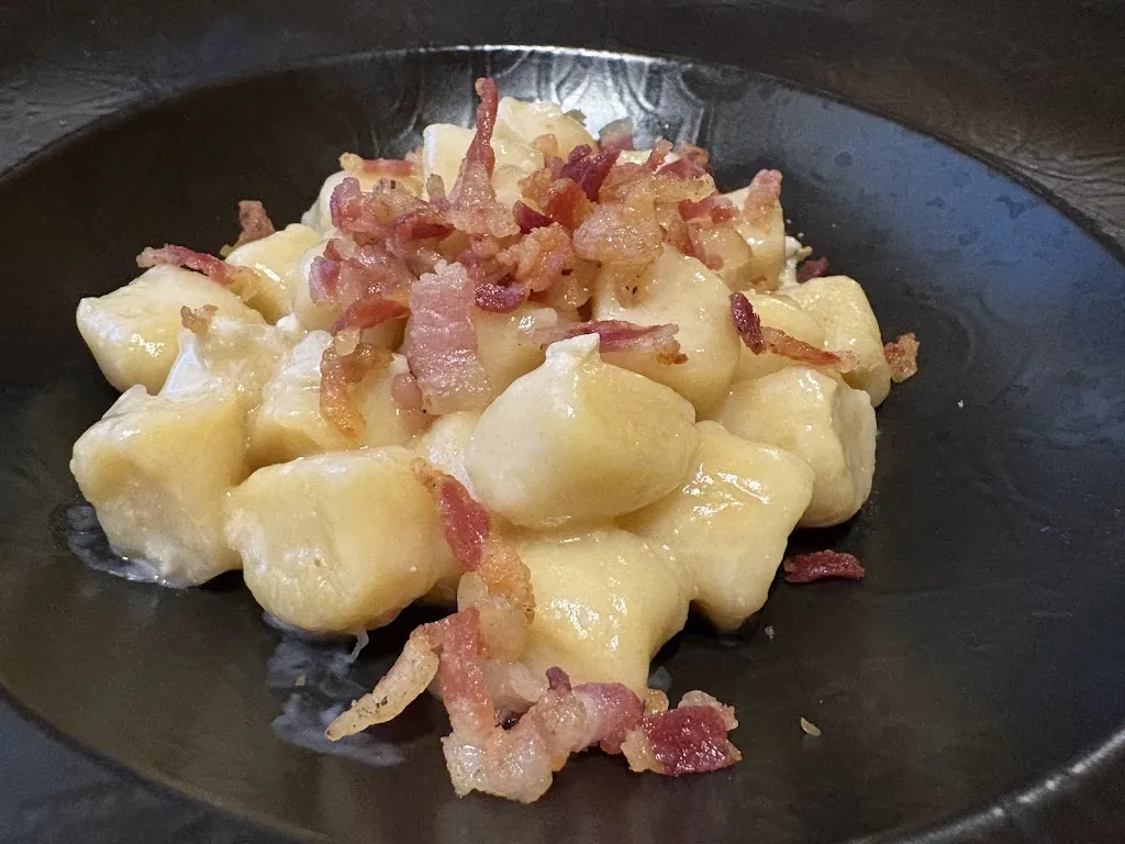 Stefan Lugger_Carla's Bar Restaurant_Agordo_review