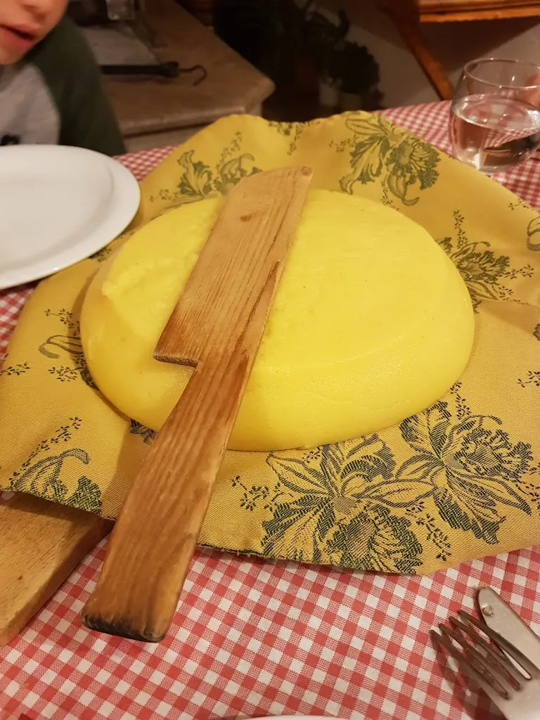 Loer End_Carla's Bar Restaurant_Agordo_review