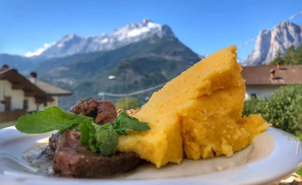 Carla's Bar Restaurant_Agordo_slider_image_3