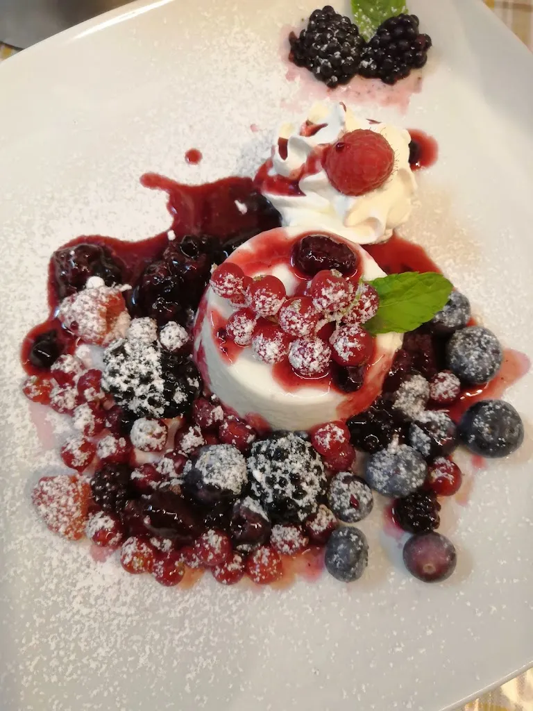 Sandra Groppa_Zum Brillenbar Restaurant_Agordo_review