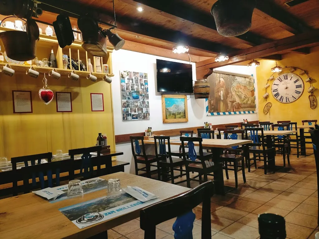 Zum Brillenbar Restaurant_Agordo_slider_image_1