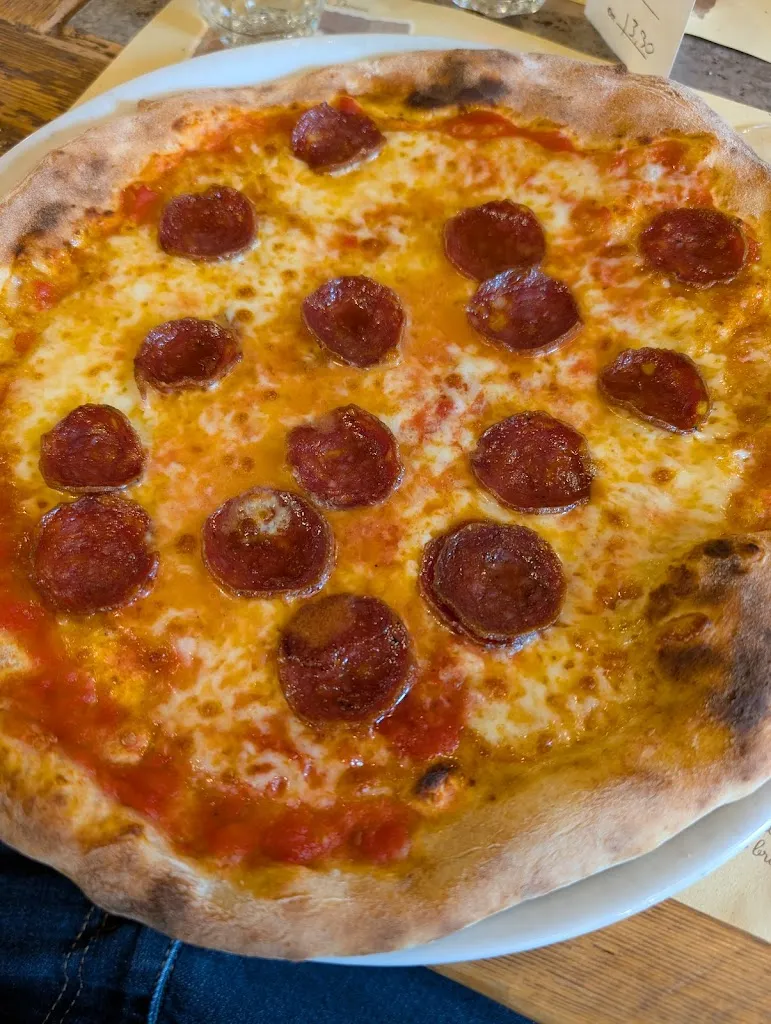 Pizzeria Ristorante Costa_Agordo_slider_image_3