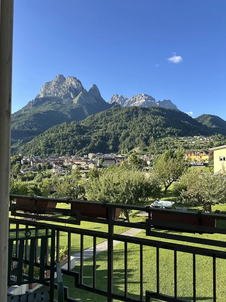 Jenny Moore Collins_Hotel Villa Imperina_Agordo_review