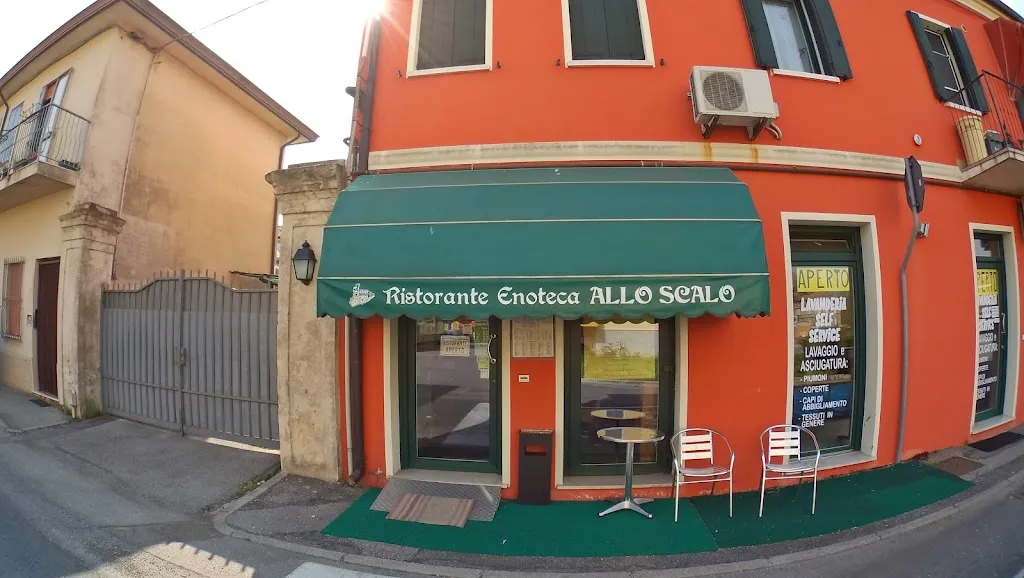 Ristorante Enoteca Allo Scalo restaurant in Adria