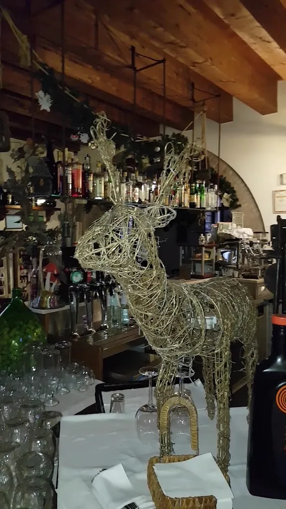 Albergo Ristorante Ostello Amolara_Adria_slider_image_2