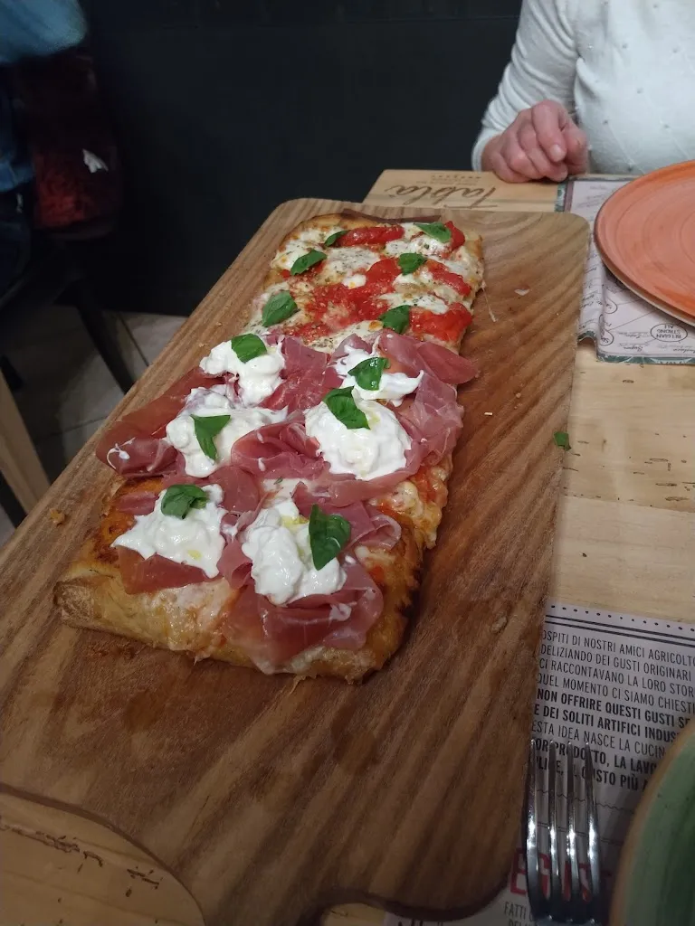 Menu_Pizzeria Veneta - Tutto il Veneto su una pizza!_Adria_immagine_7