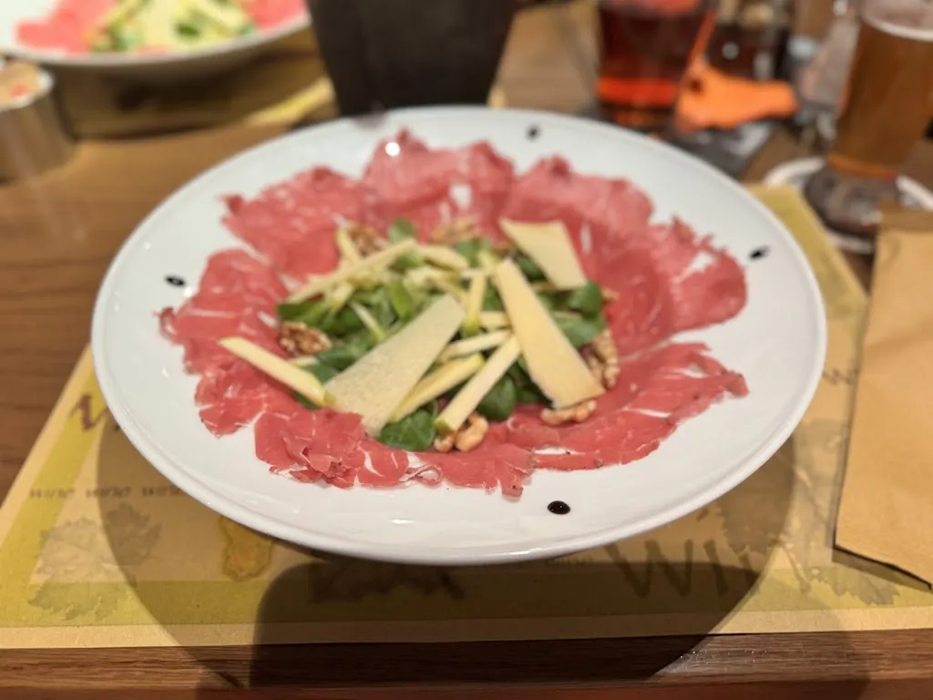 Marcin Kapralski_Enoteca Alleghe_Alleghe_review