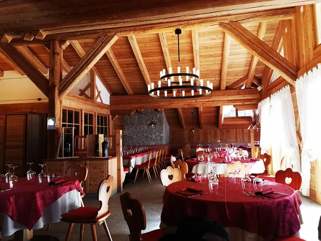 Daniel Terestenyi_Grande Baita Civetta_Alleghe_review