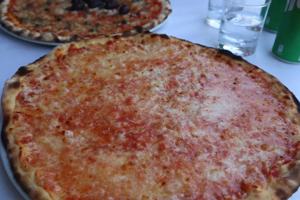 Kiani Fortie_Pizzeria Rudatis _Alleghe_review