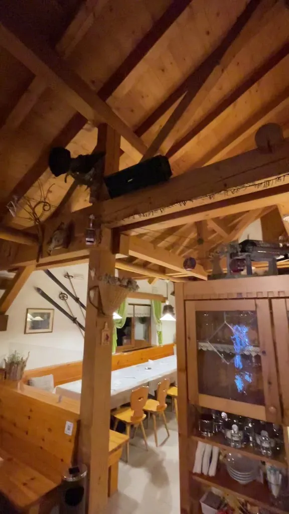 Deepak Sharma_Ristoro Fontanabona_Alleghe_recensione