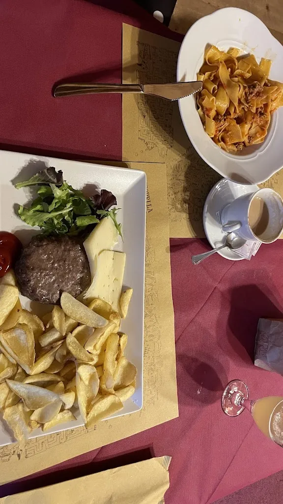 Michał Królewicz_Pizzeria Al Fornel_Alleghe_avis