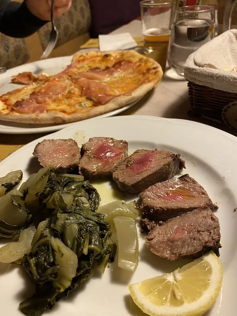 Silva Y._Pizzeria Al Fornel_Alleghe_avis