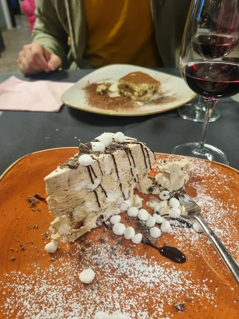 Mihaela Tabacaru_Pizzeria Petrarca_Abano Terme_review