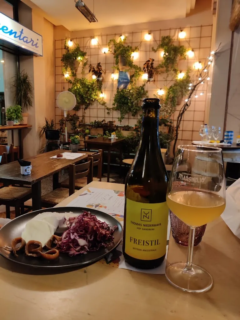 Alimentari Enoteca Marsiglio_Abano Terme_slider_image_2