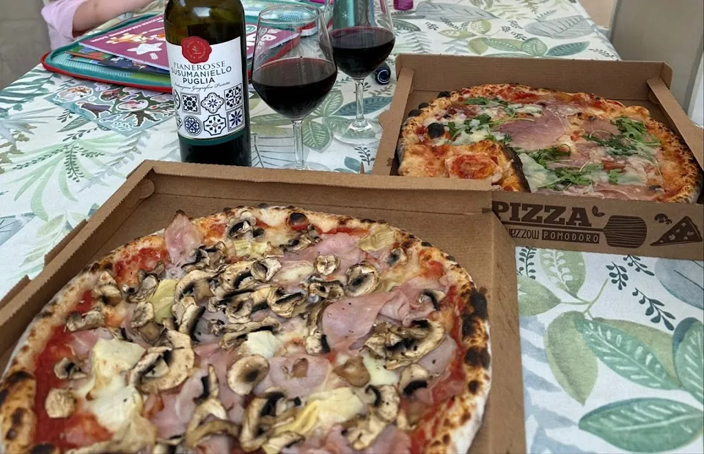 Rebecca Boyes_Pizzeria Lo Spizzico_Nardò_review