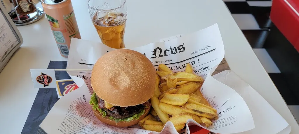 Brian Palmer_Arnold American Diner_Arcole_review