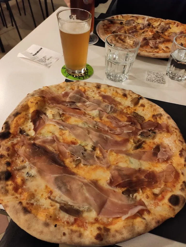 Pizzeria 2 Torri_Arcugnano-Torri_slider_image_2