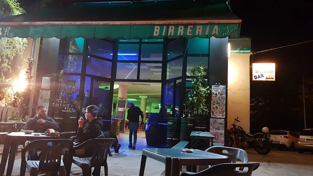 Pool - bar / sala biliardi / sala giochi restaurant in Arcugnano-Torri