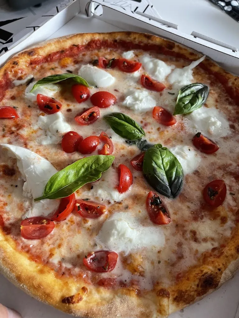 Papaya Pizzeria Restaurant_Altavilla Vicentina_slider_image_2