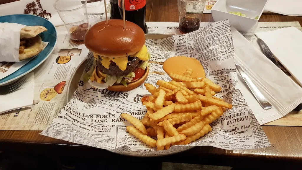 Pasquale Riefoli_Pub Bounty killer_Orta Nova_review