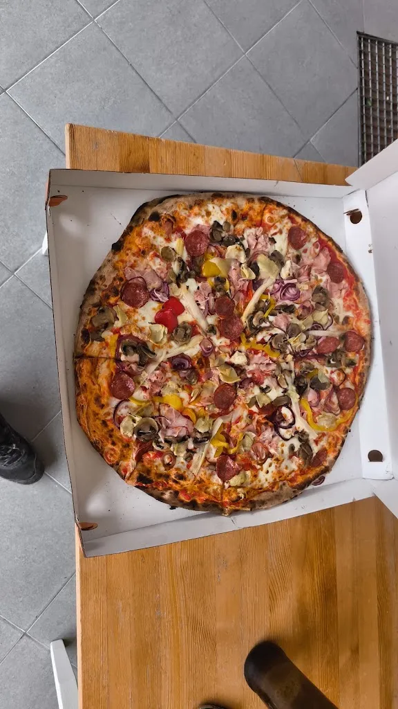 Jiří Vondráček_Pizzeria Dai Fradei_Altavilla Vicentina_recensione