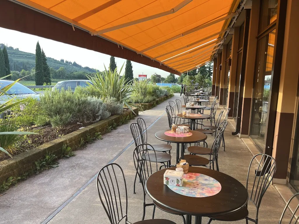 Merci Beaucoup - Boulangerie e Bistrot_Arbizzano-Santa Maria_slider_image_2