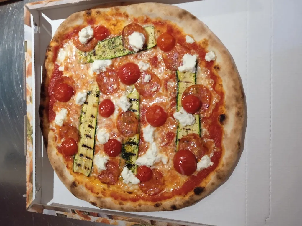 Pizzeria S. Francisco di Coatti Marta - Consegna a Domicilio_Arbizzano-Santa Maria_slider_image_2