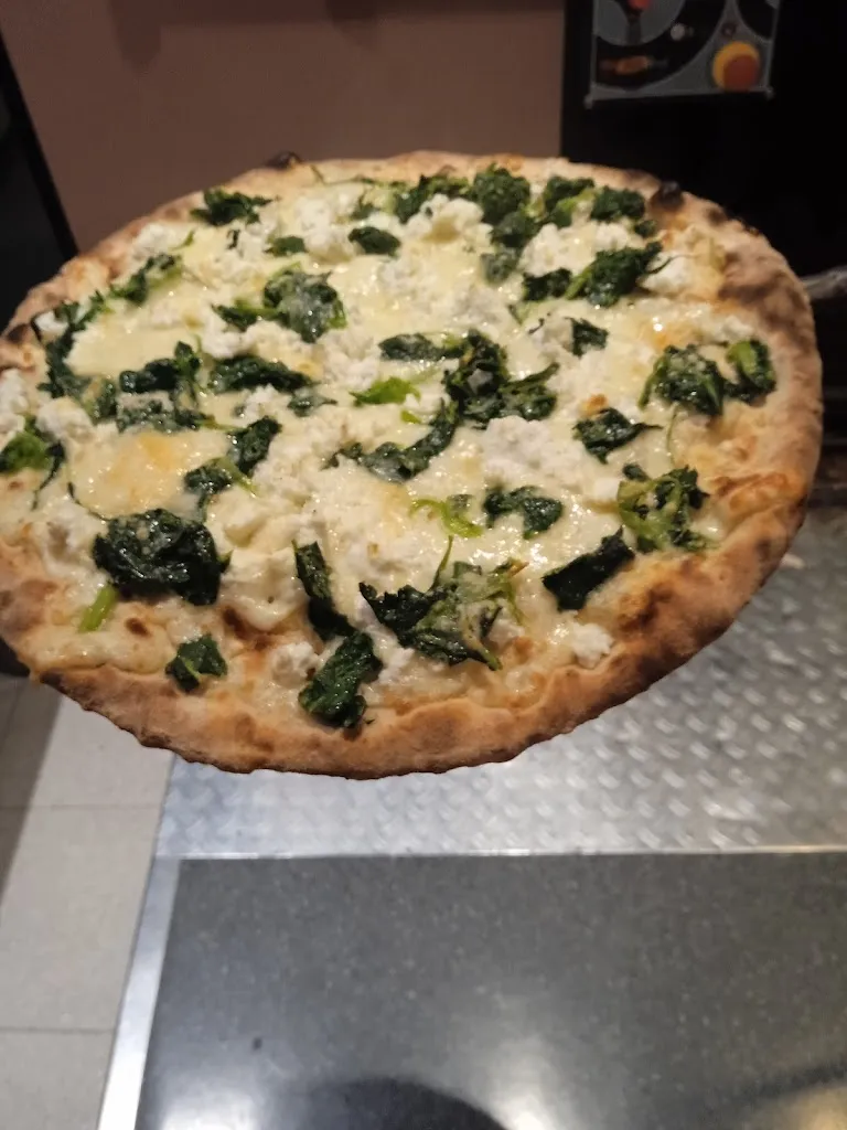 Pizzeria S. Francisco di Coatti Marta - Consegna a Domicilio_Arbizzano-Santa Maria_slider_image_3