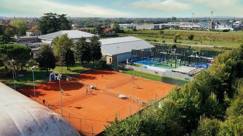 Sporting Club Arbizzano A.S.D. restaurant in Arbizzano-Santa Maria