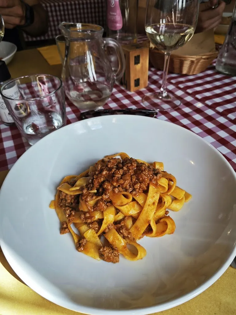 Jana G_Rose e Basilico_Arbizzano-Santa Maria_review